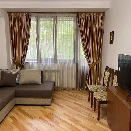 Apartment In City Center Erevan Exterior foto