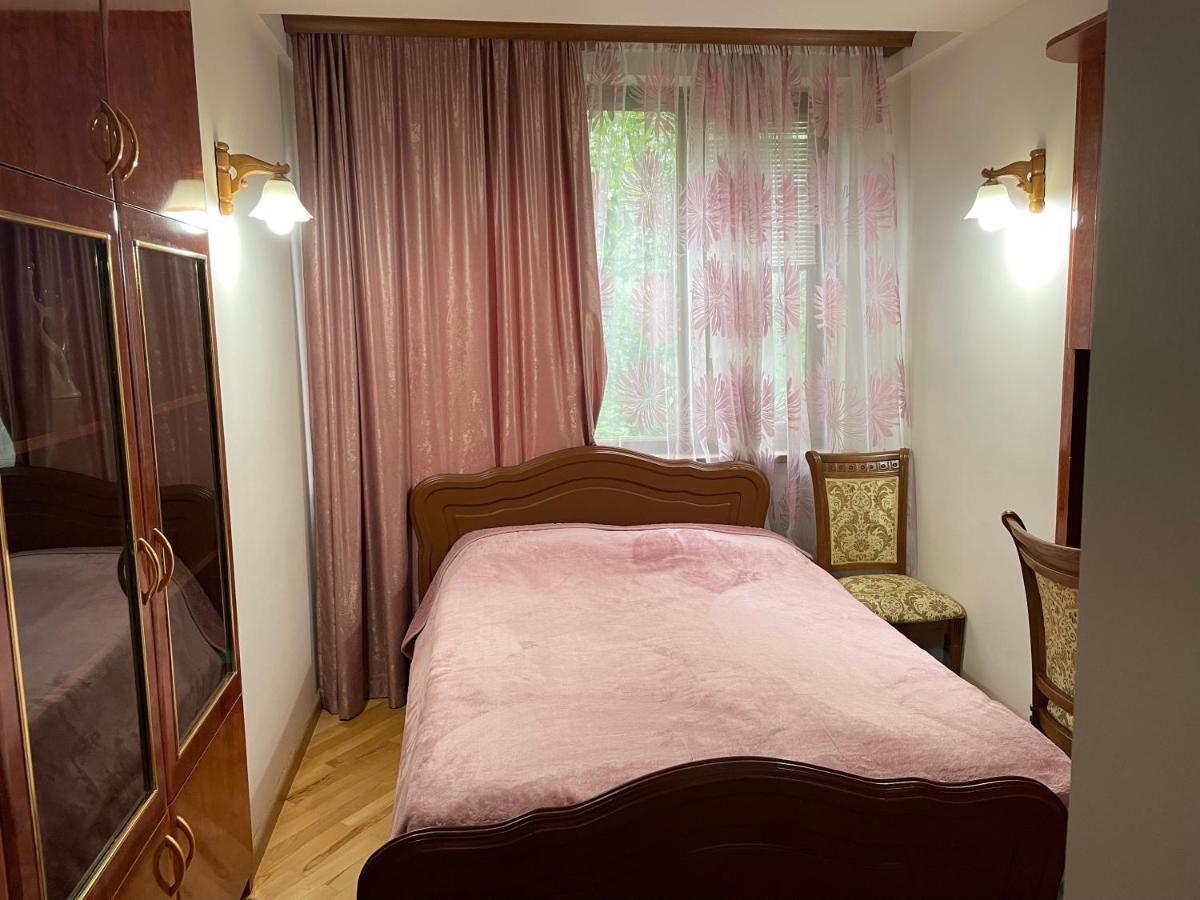 Apartment In City Center Erevan Exterior foto
