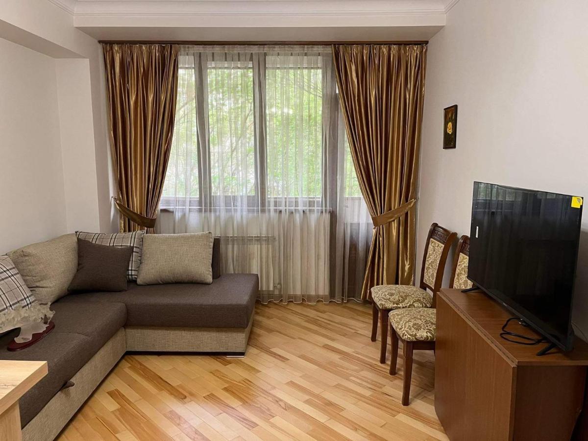 Apartment In City Center Erevan Exterior foto